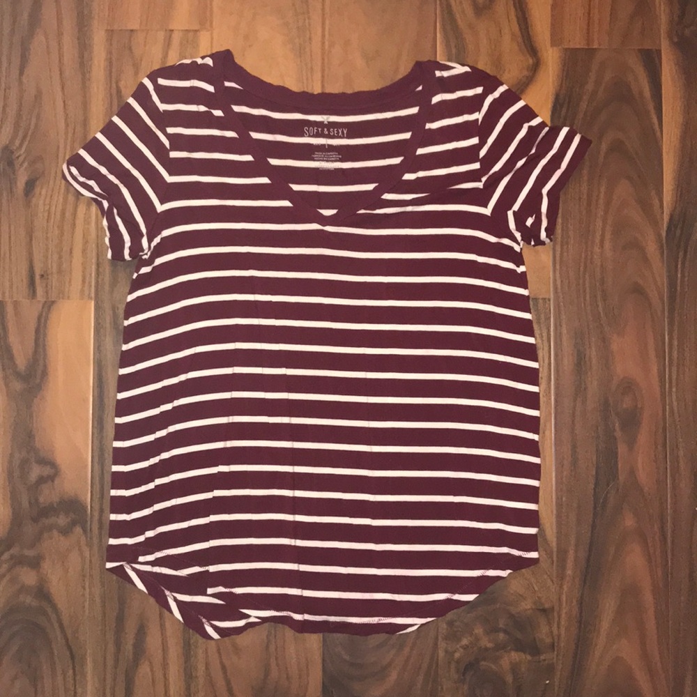 Soft and sexy American Eagle slub tee